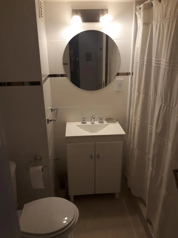 メンドーサDepartamento Montevideoアパートメント アパート メンドーサ